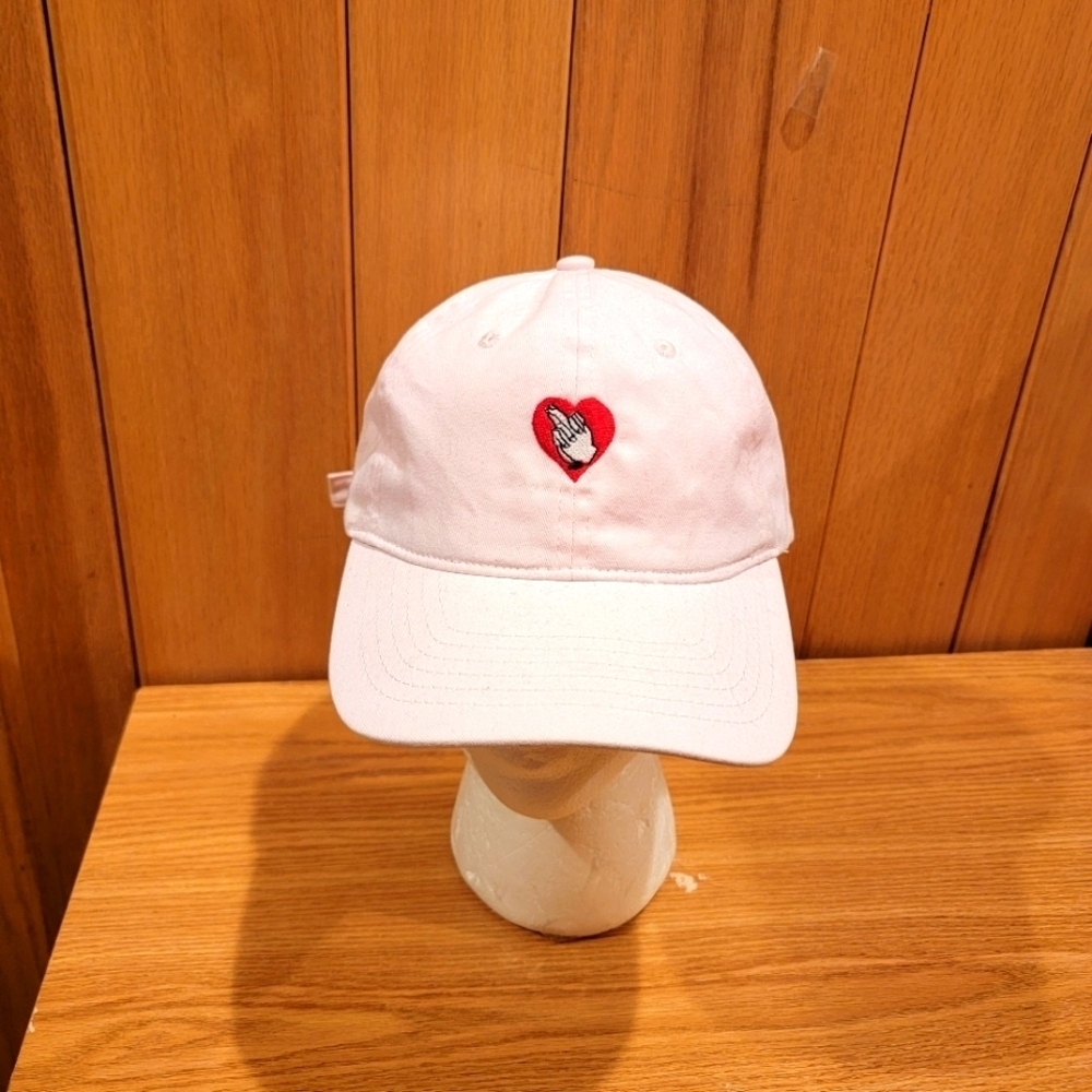 Sausage Skateboards Ladies Pink Hat Cap Adjustable Embroidered Heart Skater